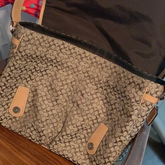Coach logo imprinted diaper bag - Picture 2 of 3